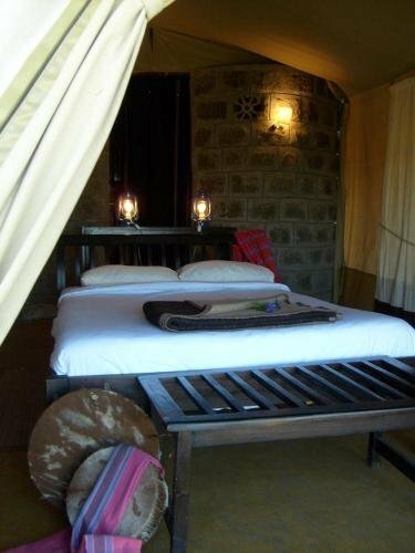 Maili Saba Camp, Book Campingplads Nakuru SPA hoteller, SPA