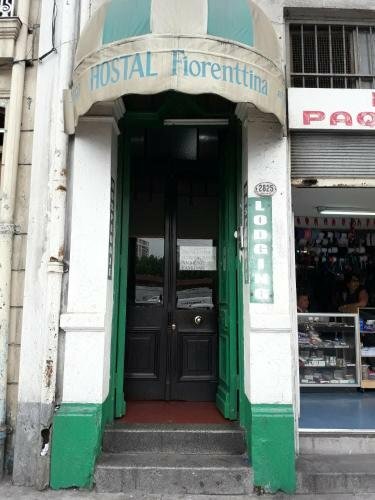 Hostal Fiorenttina, Забронировать Хостел Недорогие отели Вальпараисо, недорогие