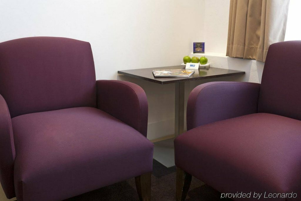 Causeway 353 Hotel
