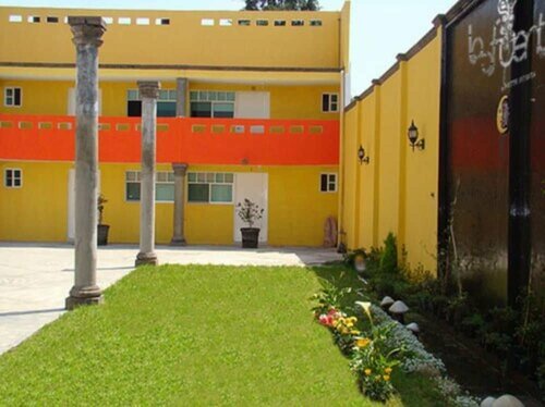 HOTEL LAS FUENTES, Buchen Sie Hotel Tepotzotlán Bundesstaat Mexiko