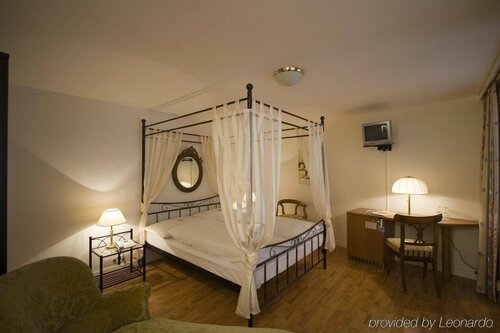 Hotel Roter Turm, Забронировать Отель Золотурн Золотурн