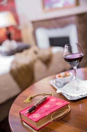 Hôtel Restaurant Million, Забронировать Отель Отели Belledonne с парковкой, Парковка