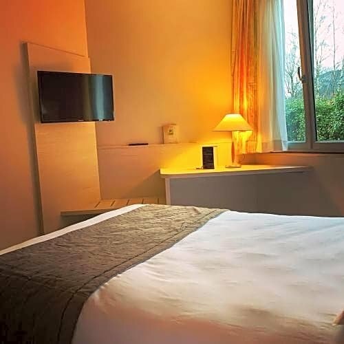 Logis Hotel L'Embarcadère, Забронировать Отель Нантюа 