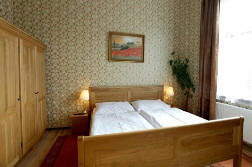 Ea Chateau Hotel Rough Rock, Book Hotel Hoteller i Liberec Region med parkering, Parkering