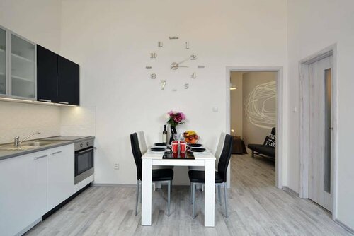 Navratilova Apartments, Забронировать Апартаменты/квартира Отели Праги с парковкой, рядом с парк Кинского, Парковка