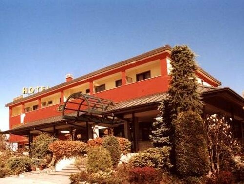 Hotel Cinzia Ristorante, Đặt Khách sạn Vercelli Piemonte