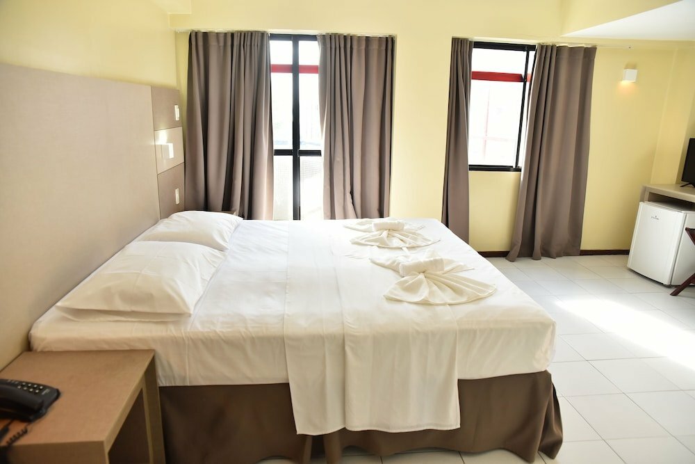 Manos Royal Hotel