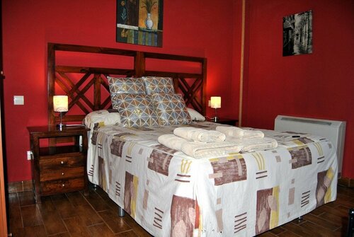 Apartahotel Rural CollaRubio Luxury, Забронировать Отель Отели Sierra de Guadarrama с бассейном, Бассейн