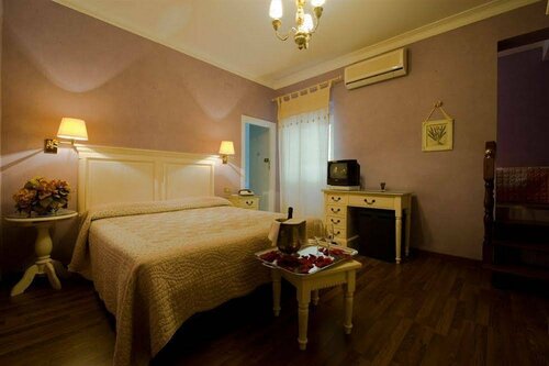 Hotel La Culla Del Lago, Забронировать Отель Кастель-Гандольфо Кастелли Романи