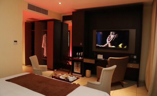 Monty Suites Calabar, Забронировать Отель Калабар Нигерия