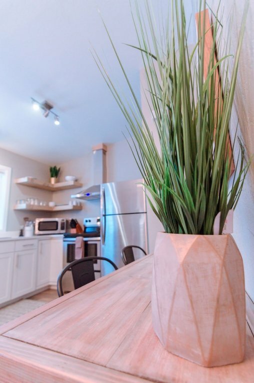 Colony Suites