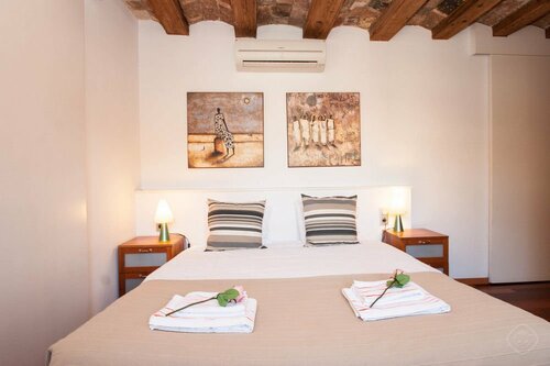 Ciutat Vella Apartments Gothic Quarter, Забронировать Апартаменты/квартира Старый город Барселона, рядом с Музей современного искусства Барселоны