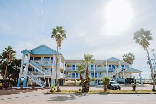 Scottish Inn & Suites - Kemah Boardwalk, Забронировать Отель Кима Texas Gulf Coast, рядом с Парк Бэйсайд