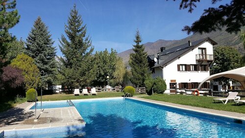Aiguestortes Camping Resort, Забронировать Кемпинг Эстерри-д'Анеу Pallars Sobirà
