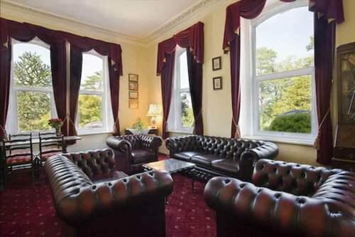 Bourne Hall Country Hotel, Забронировать Отель Шанклин Остров Уайт