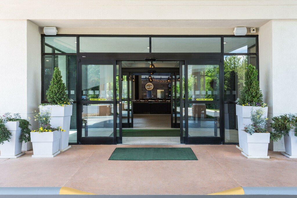 Candlewood Suites Roanoke Airport