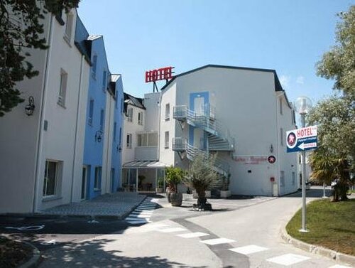 Best Western Hotel & SPA Pau Lescar Aeroport, Забронировать Курортный отель Отели По с бассейном, Бассейн