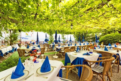Les Cygnes, Book Hotel Hoteller i Rhône-Alps med parkering, Parkering