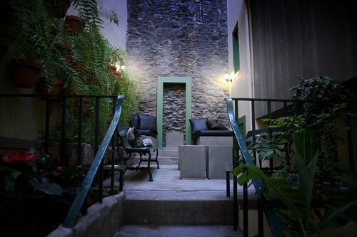 29 Madeira Hostel, Забронировать Хостел Хостелы Фуншал, рядом с Центр истории Мадейры, Хостел
