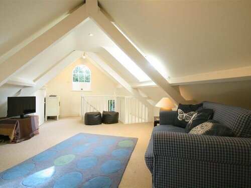 The Comedy, Prenota Hotel Malmesbury Wiltshire