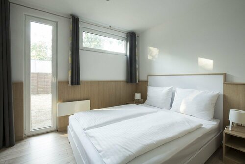 Tisza-parti Termálfürdő Apartman, Book Lejlighed Hoteller i Southern Great Plain med pool, Swimmingpool