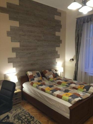 Acacia Private Rooms, Забронировать Хостел Хостелы Будапешта, рядом с Uránia National Film Theatre, Хостел