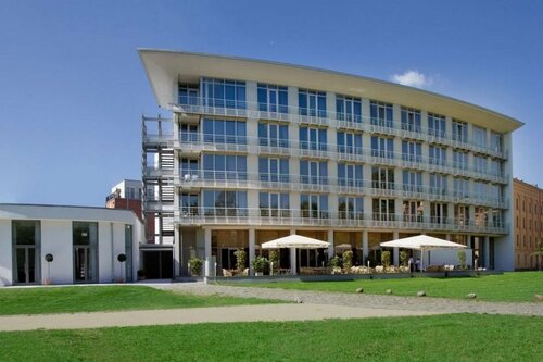 Vienna House by Wyndham Havelufer Potsdam, Забронировать Отель Бизнес-отели Потсдама, 4* 5*