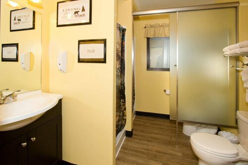 Moderne Hostel, Book Hostel / Vandrerhjem Mammoth Lakes Mammoth