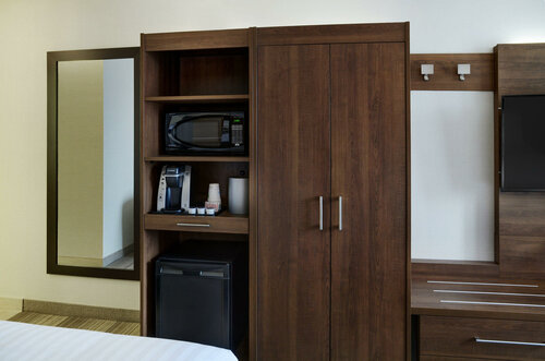 Holiday Inn Express Toronto Downtown, an IHG Hotel, Buchen Sie Hotel Toronto Greater Toronto Area
