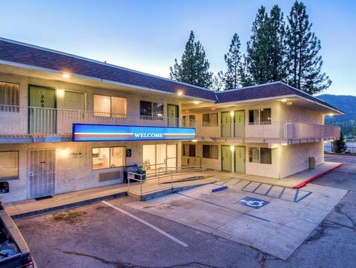 Motel 6-Big Bear Lake, CA, Забронировать Мотель Биг-Бэр-Лейк San Bernardino Mountains