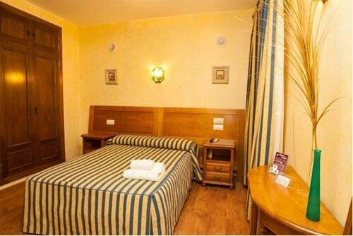 Hostal Tic-Tac, Забронировать Хостел Мосехон Toledo Province