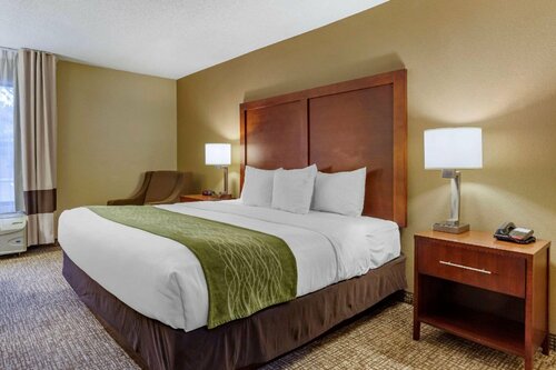 Clarion Pointe Apex - Holly Springs, Забронировать Отель Апекс Raleigh-Durham Metropolitan Area
