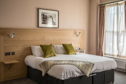 The Black Hat, Rezervasyon Misafirhane Ilkley West Yorkshire