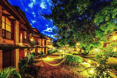 Temple Tree Resort & Spa, Забронировать Курортный отель Отели провинции Гандаки-Прадеш с бассейном, Бассейн