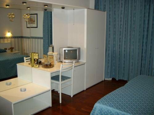 Hotel Altavilla, Забронировать Отель СПА-отели Озера Больсена, SPA-услуги