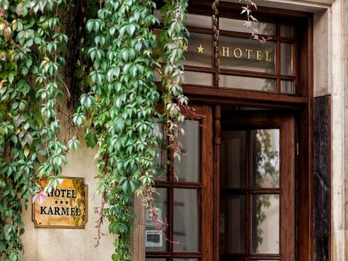 Aparthotel Karmel, Забронировать Отель Отели Кракова с завтраком, рядом с Ghetto Heroes Square in Krakow, Завтраки