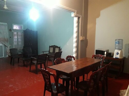Jaffna Premier Inn, Забронировать Отель Отели Джафны с завтраком, рядом с Jaffna Public Library, Завтраки