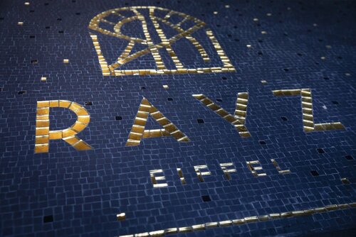 Rayz Eiffel, Забронировать Отель 7-й округ: Дом Инвалидов Париж, рядом с Theatre des Champs-Elysees