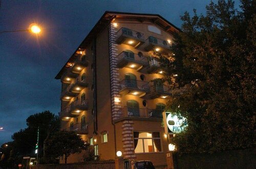 La Pigna, Book Hotel Marina di Pietrasanta Versilia