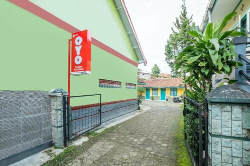 OYO 2141 Pondok Pulo Sari 2, Varaa Hotelli Ciater West Java