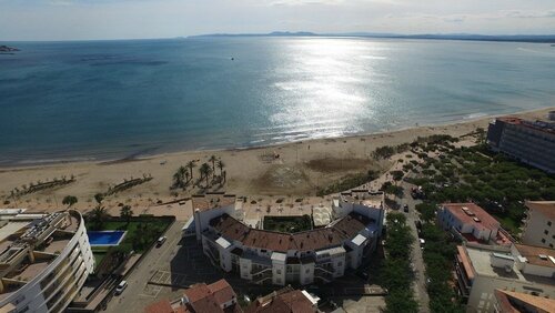 InmoSantos Oasis B5, Забронировать Отель Отели Росас с парковкой, рядом с Aventura Nautica, Парковка