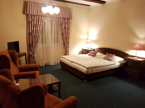 Eurohotel Garni, Забронировать Отель Карловы Вары Карловарский край, рядом с Мельничная колоннада