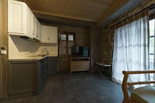 Small Luxury Hotel 1800, Забронировать Отель Парга Превеза