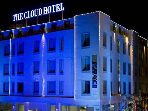 The Cloud Hotel, Забронировать Отель Отели Манинагара с завтраком, Завтраки