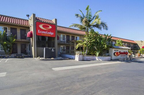 Econo Lodge Inn & Suites Escondido Downtown, Забронировать Отель Отели San Diego County с парковкой, Парковка