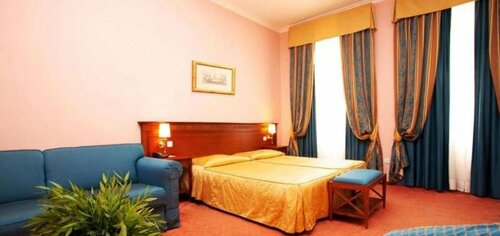Louis Leger - Czech Leading Hotels, Забронировать Отель Отели Праги 4 звезды, рядом с Ledebour Garden, 4*