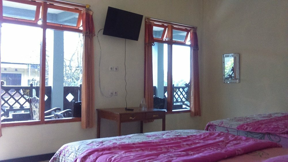 Nadia Hotel