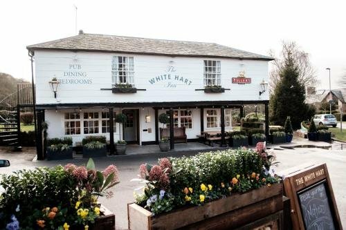 The White Hart, Book Pension Test Valley Merseyside