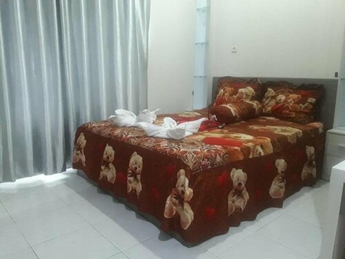 Mocca Guest House, Book Guesthouse Hotels in Melaya with Parking, Parking