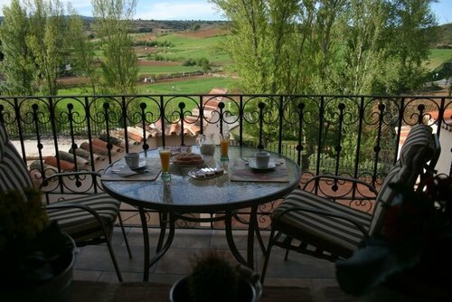 Apartamentos Rurales Señora Clara, Book Lejlighed Hoteller i Castilla-La Mancha med parkering, Parkering
